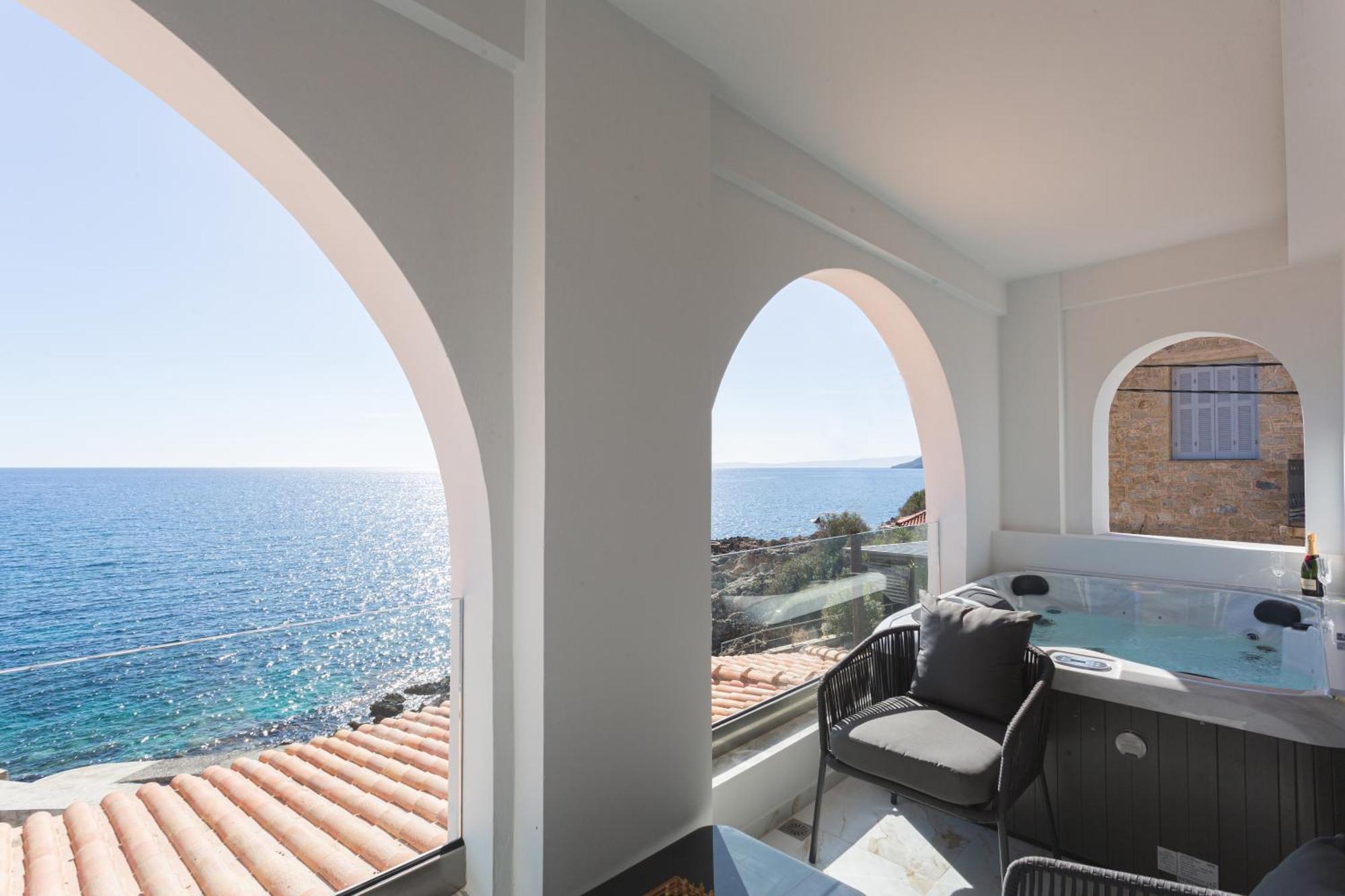 Marina Apartments Kardamýli Eksteriør bilde