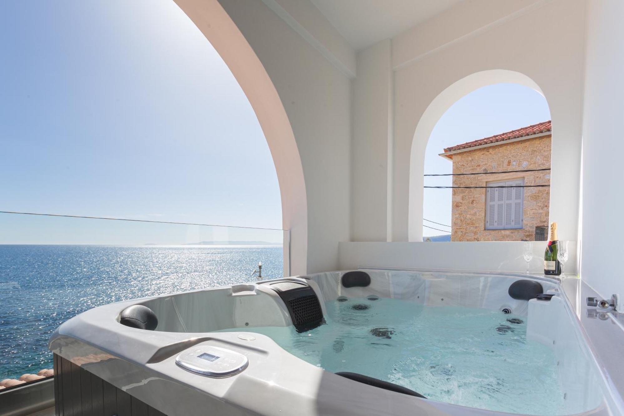 Marina Apartments Kardamýli Eksteriør bilde