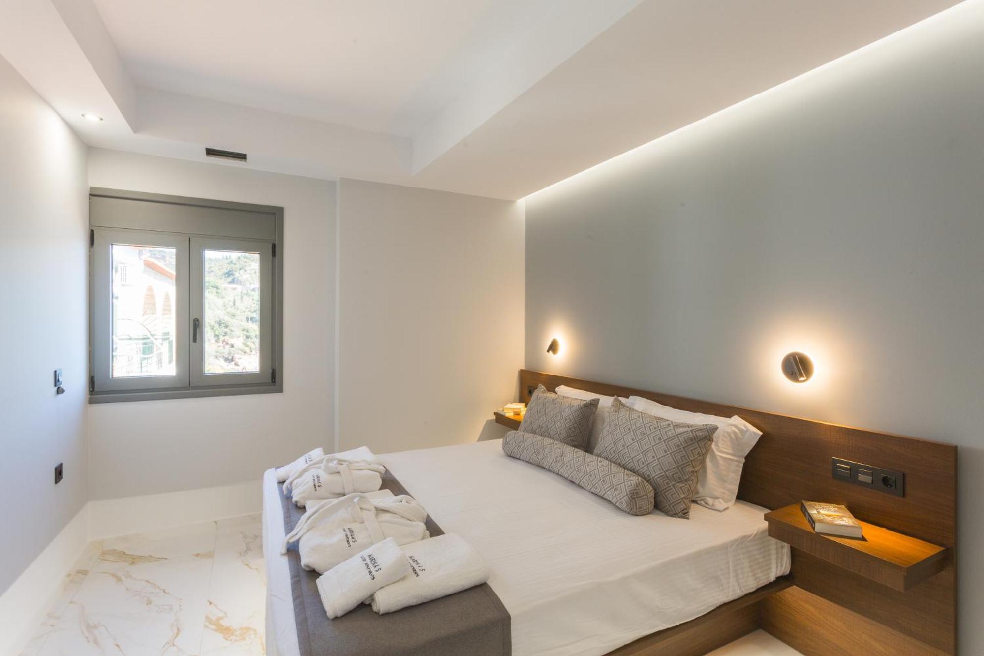 Marina Apartments Kardamýli Eksteriør bilde