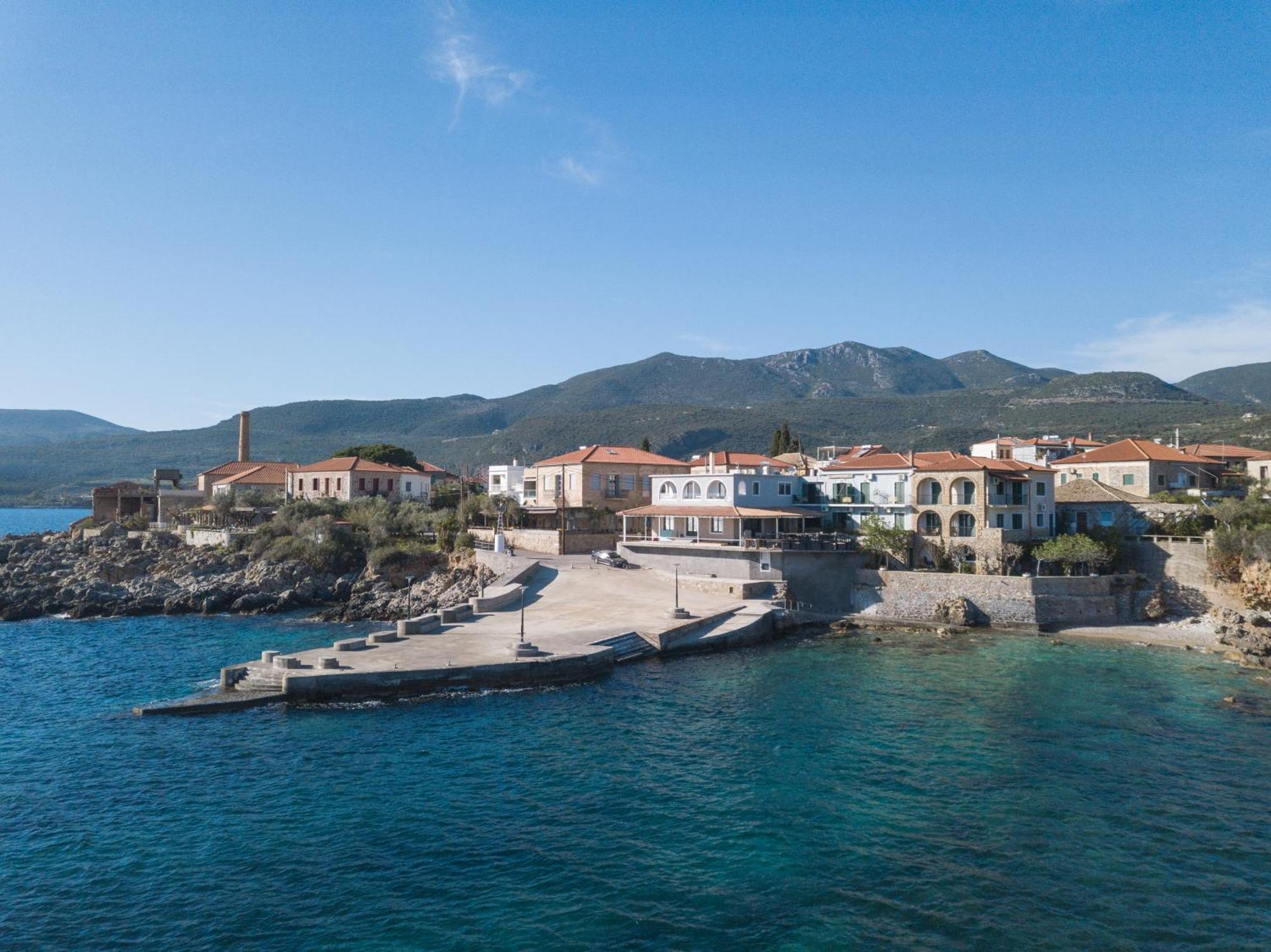 Marina Apartments Kardamýli Eksteriør bilde
